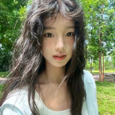 等爱的女神封面